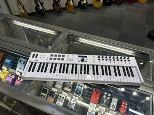 Arturia - KEYLAB ESSE 61